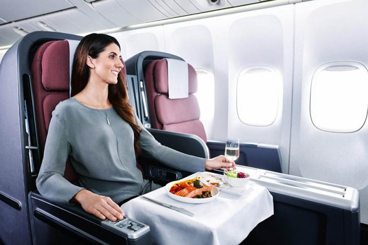 qantas_business_class_passenger-900x600
