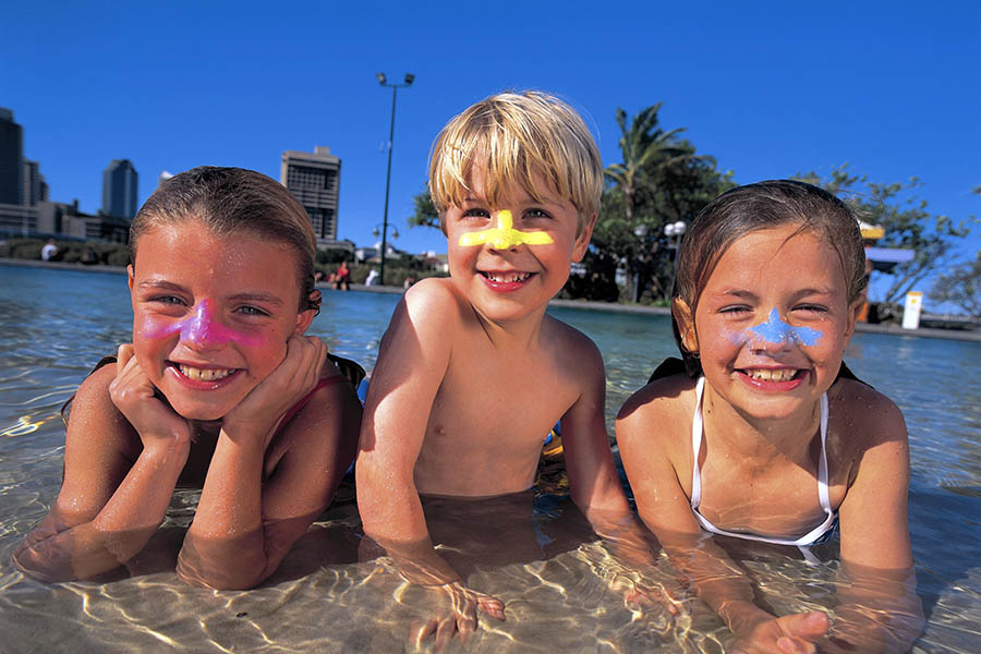 Let the kids splash about in the South Bank Lagoon | Great Barrier Reef holiday