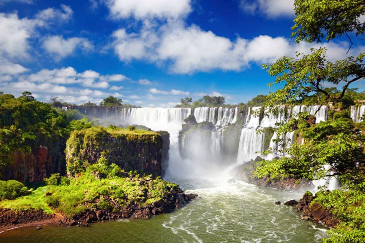 Hear the mighty rumble of Iguassu Falls