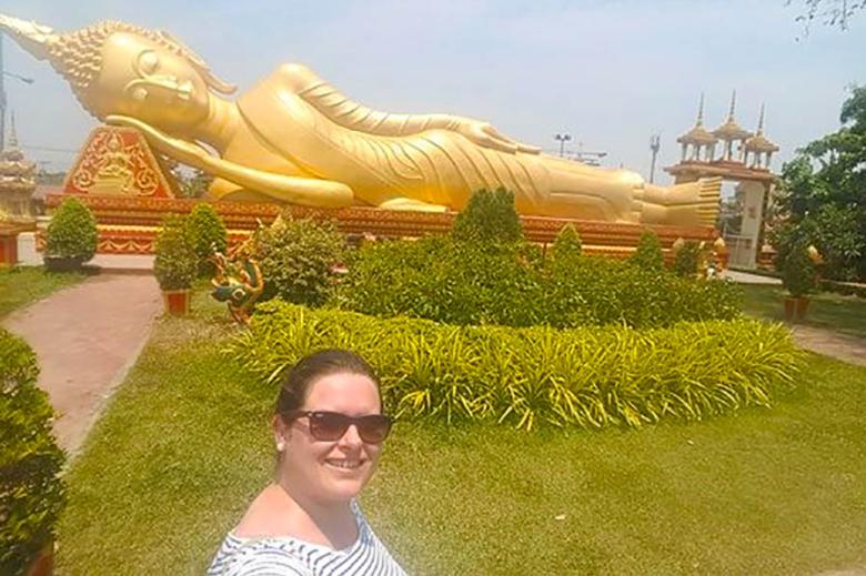 Visiter le Laos en 2 semaines : Sophie au Buddha Park près de Vientiane